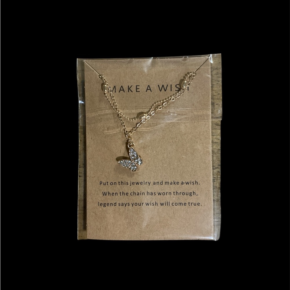 Gold Dainty Fashion Necklace with Minimalist Pendant